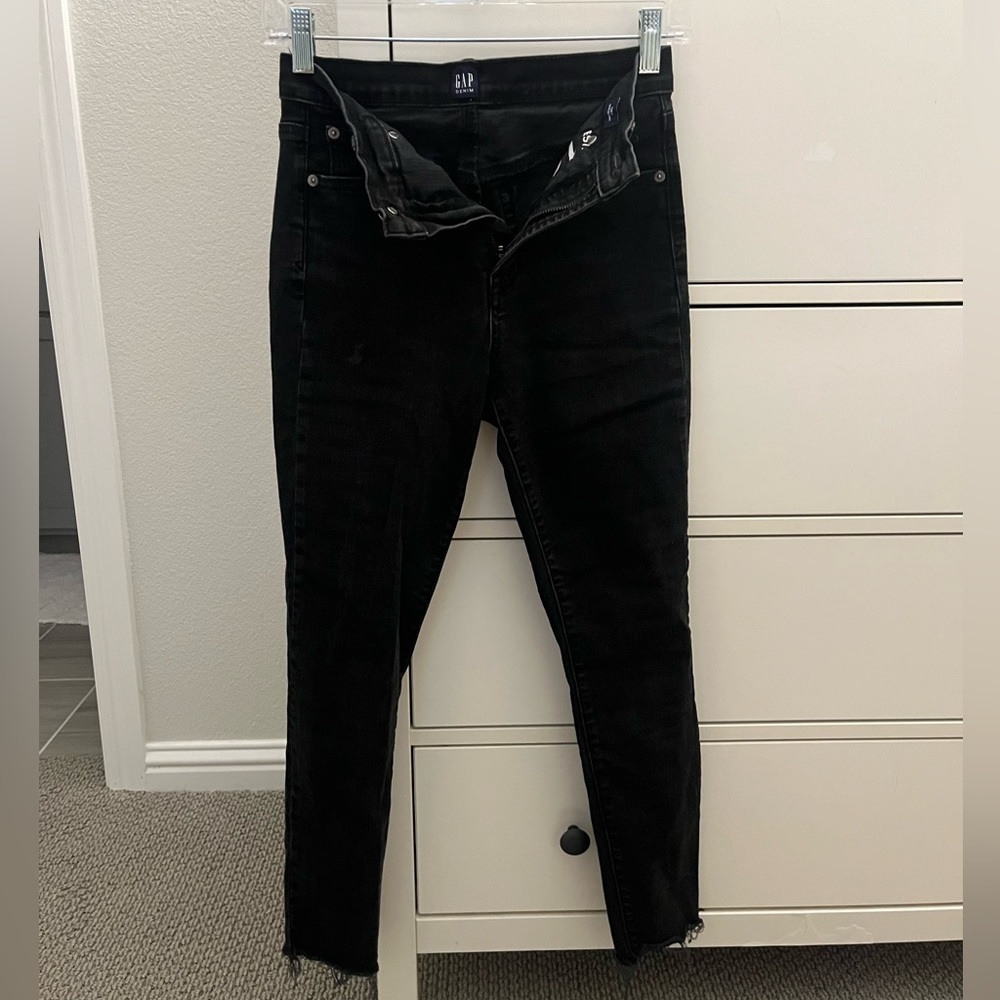 Gap True Skinny Jeans